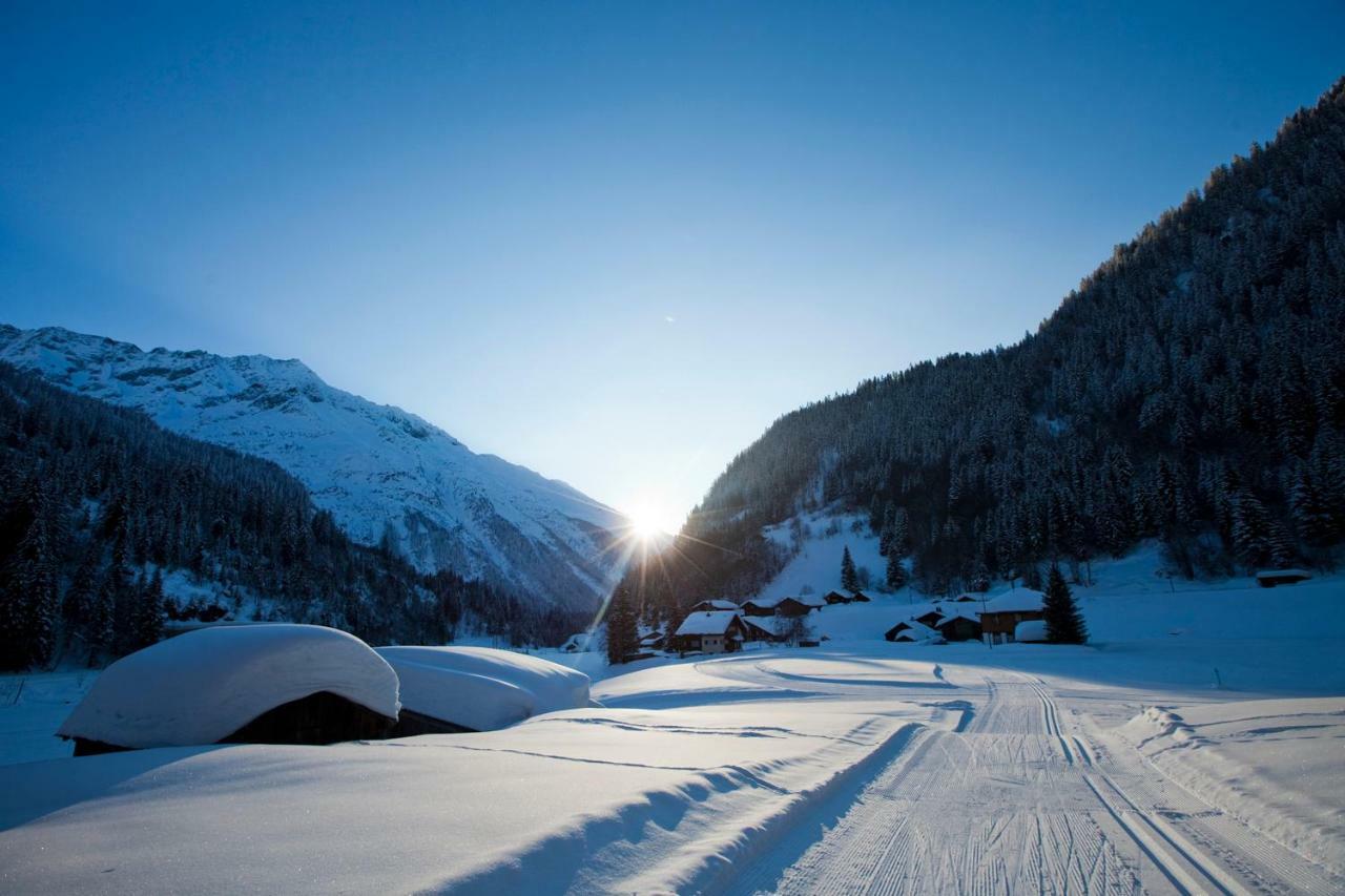 Gadmer Lodge - Dein Zuhause In Den Bergen Gadmen Buitenkant foto