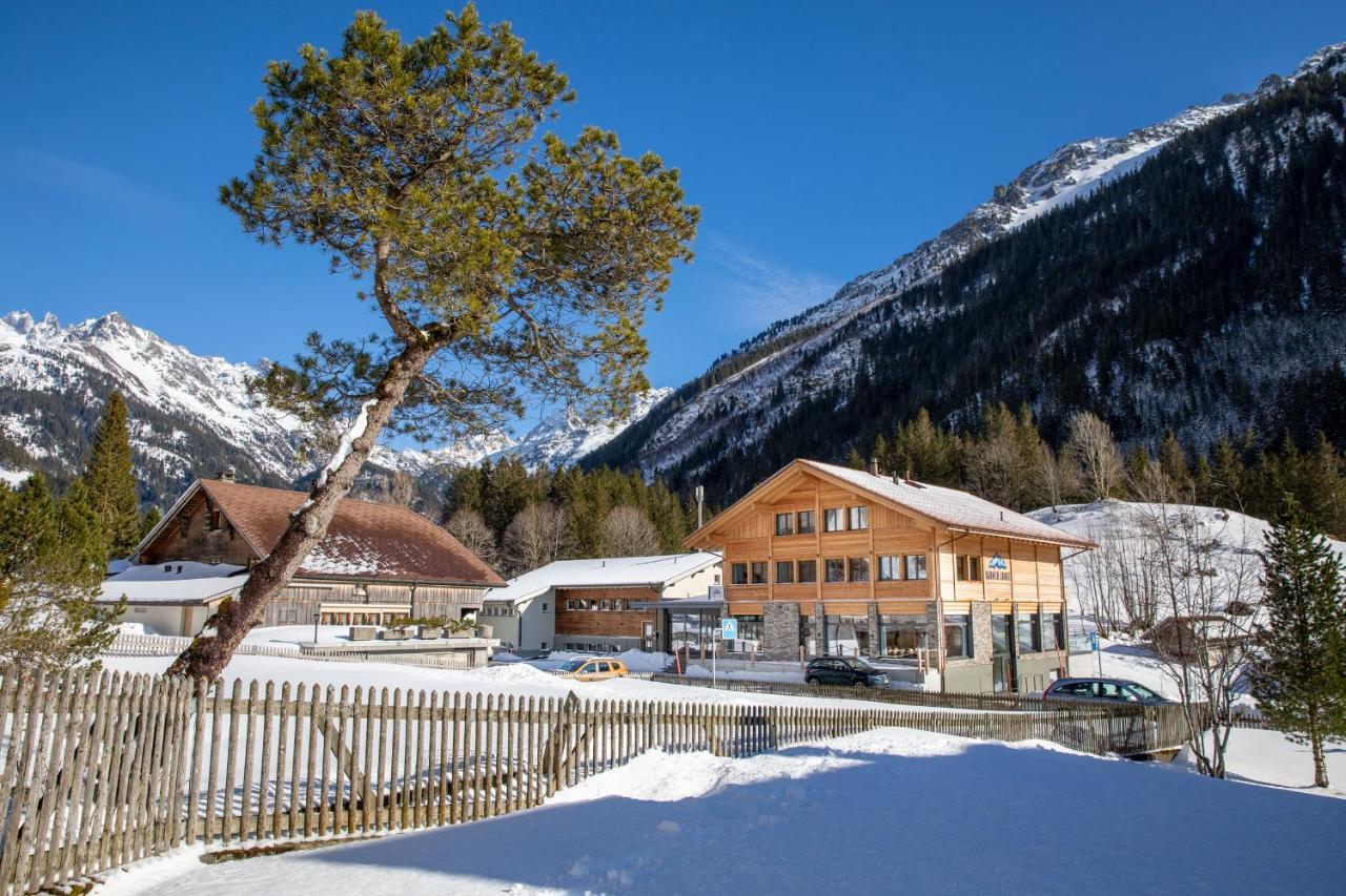 Gadmer Lodge - Dein Zuhause In Den Bergen Gadmen Buitenkant foto