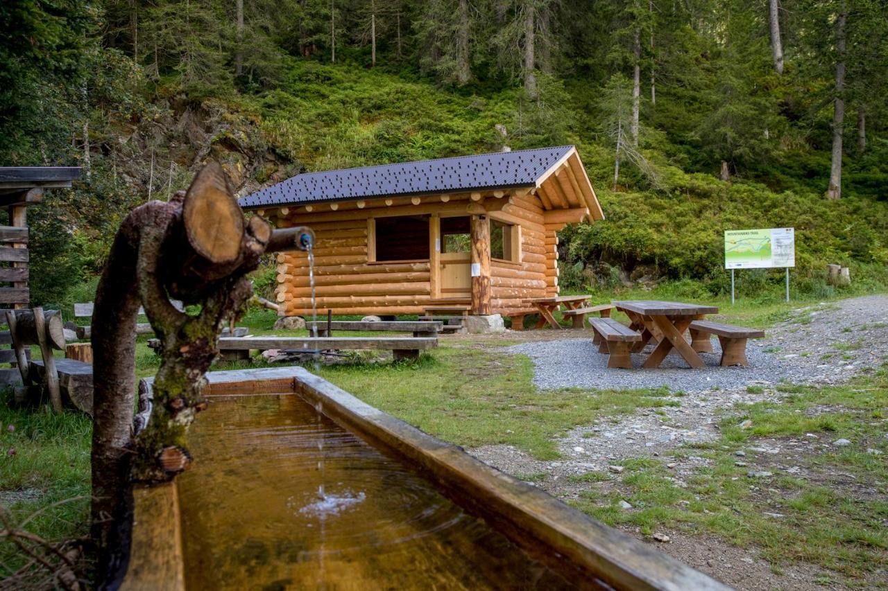 Gadmer Lodge - Dein Zuhause In Den Bergen Gadmen Buitenkant foto